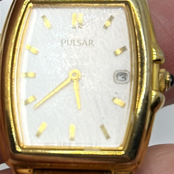 Ladies Pulsar Quartz Watch (Seiko) - Picture 14 of 17